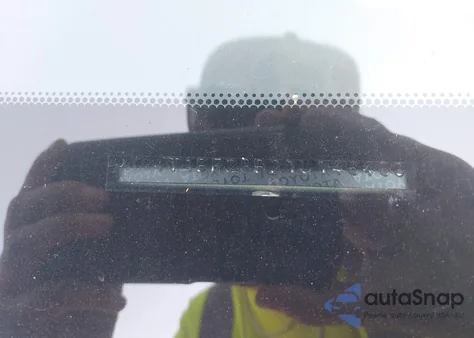 2001 Toyota Avalon Xls from USA, damaged, VIN 4T1BF28B21U146463